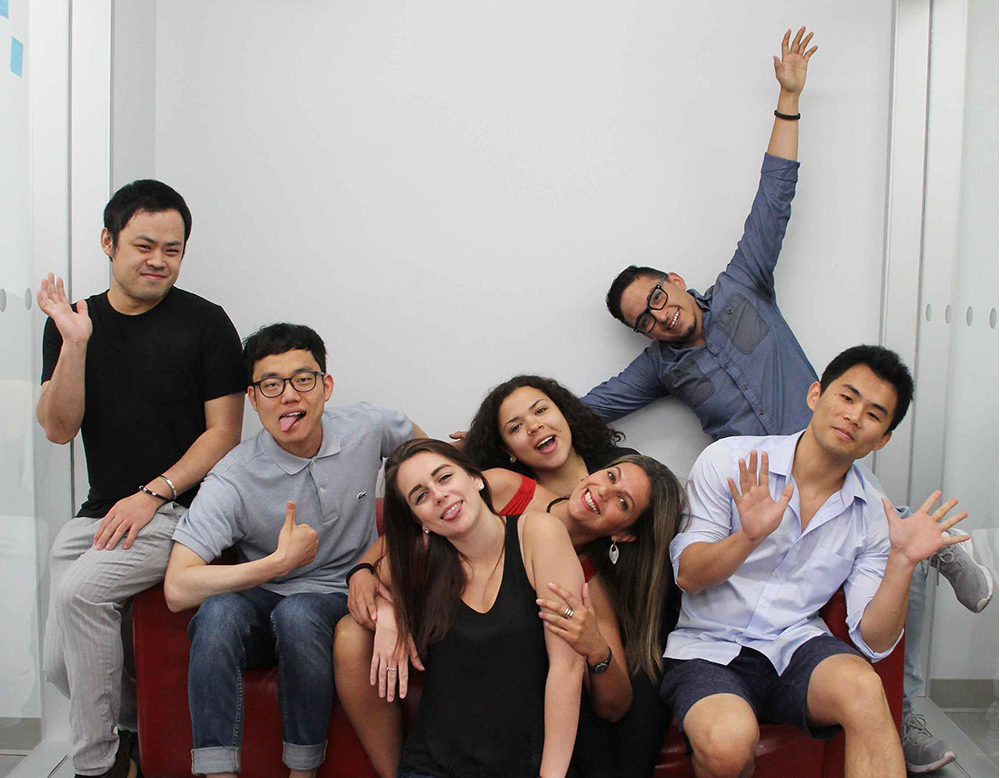 picture of the slide team members on the couch
